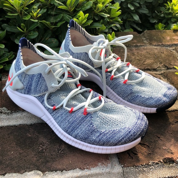 Nike Shoes - Nike Free TR Flyknit 3 training shoe sz 7.5